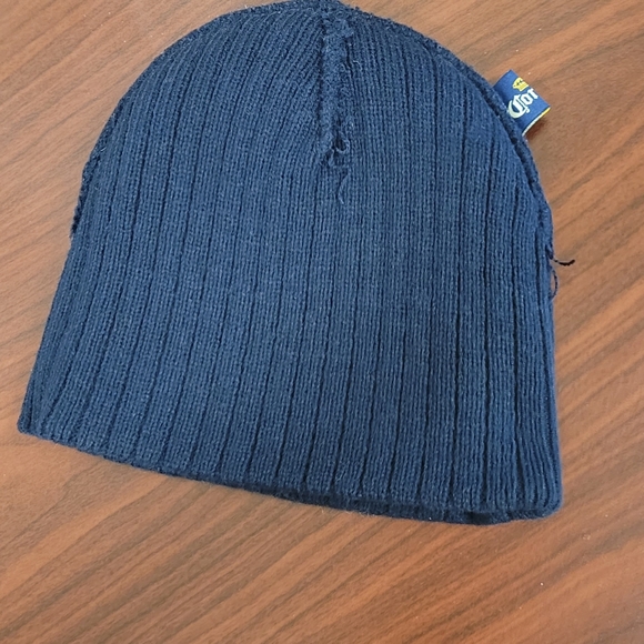 Corona Beanie - Picture 4 of 6